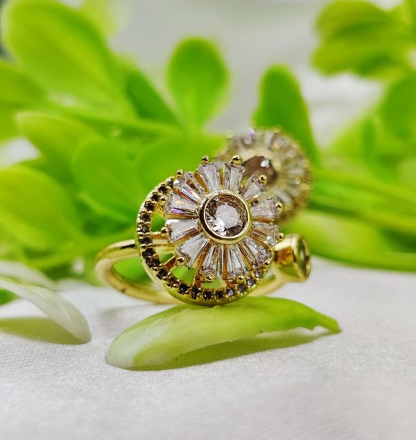 Elegant Moveable Radiance Sunflower Ring – Timeless Sparkle 🌟 | Luxurious Design Ring | Adjustable Ring | Ring For Girls & Women