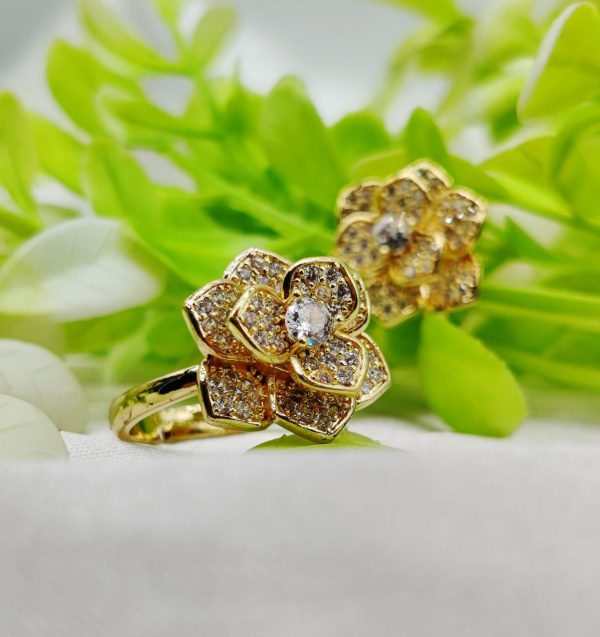 Imported Moveable Luxurious Petal Bloom Adjustable Ring – 2 Stunning Color Variants🌟 | Luxurious Design Ring | Adjustable Ring | Ring For Girls & Women