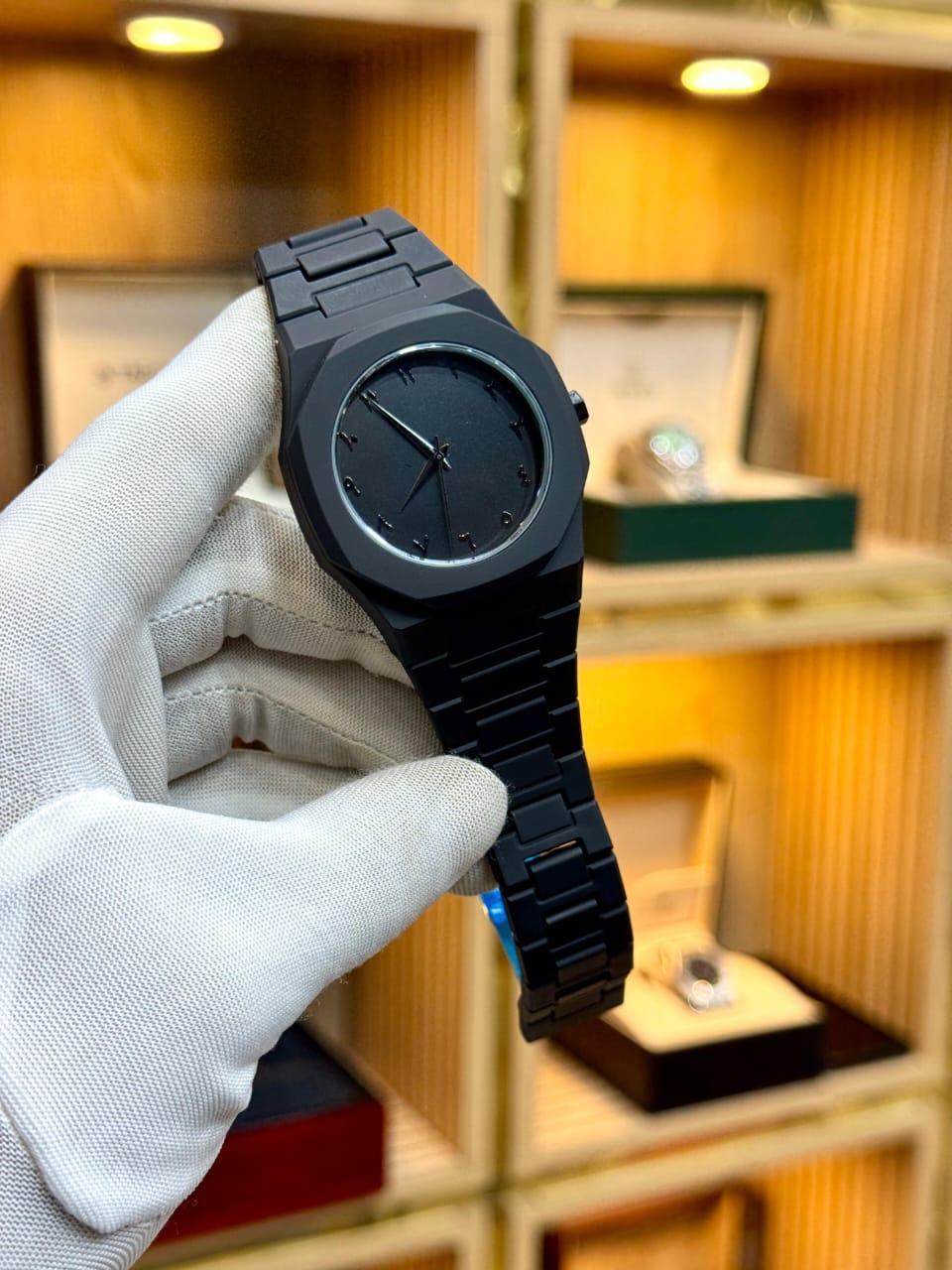 Men's Movement: Quartz Watch