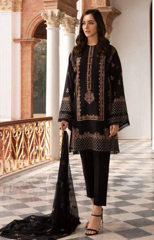 3 Pcs Women's Unstitched Printed Suit