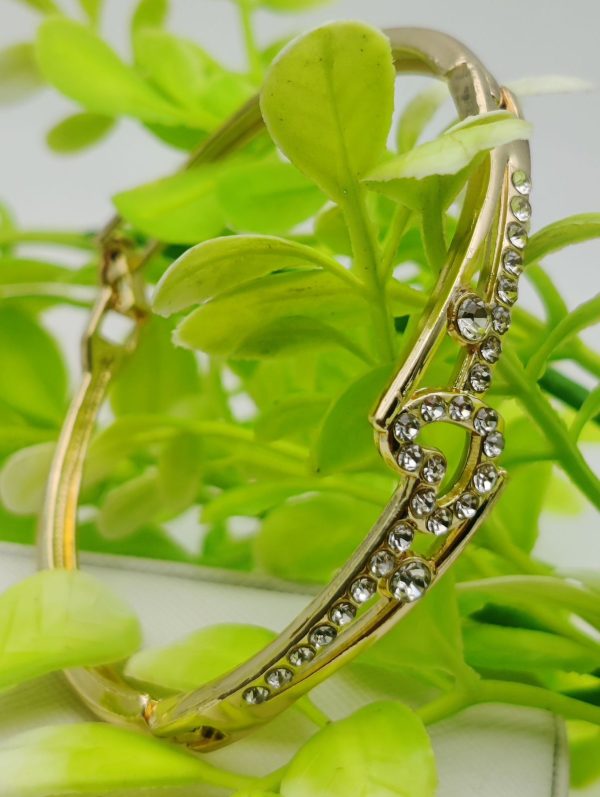 Imported Adjustable Heart-link Crystal Bracelet – Elegant Sparkle Redefined | Best Quality Artificial Bracelet For Girls & Women | Bracelet For Every Occasion | Elegant Design